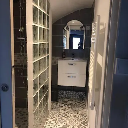 Bienvenue A Evian شقة